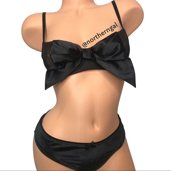 Victoria’s Secret Unlined Balconette Bow Bra - Picture 11 of 14